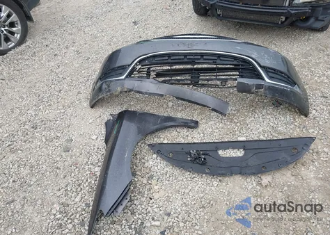 2015 Chrysler 200 Limited из США, поврежденный, VIN 1C3CCCAB9FN675173